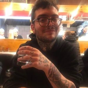 Meet your Posher, Alexandre